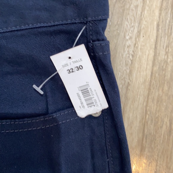 Joe Fresh slim straight 32/30 - Picture 4 of 9